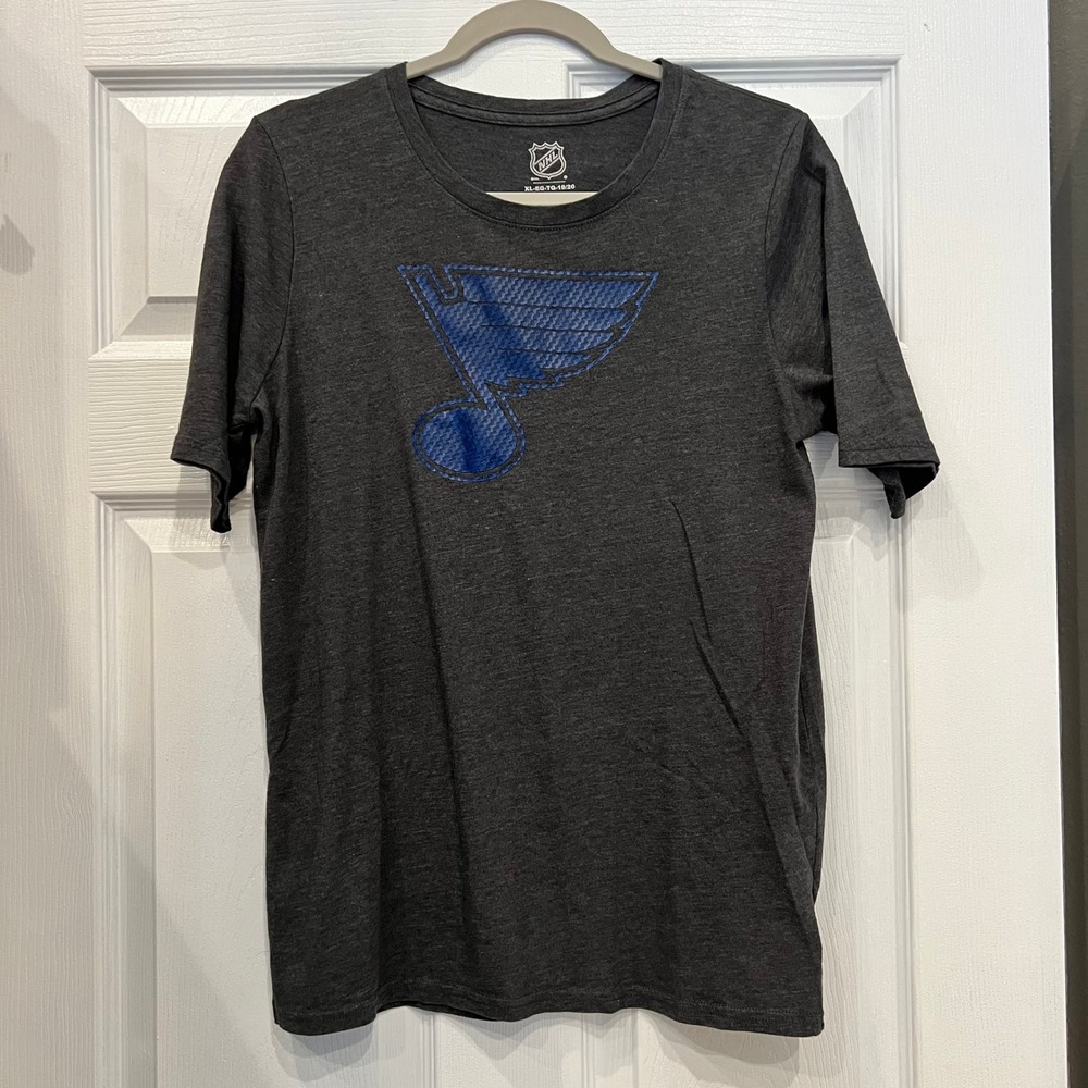 NHL St Louis Blues T-Shirt Cotton Blend Heathered Charcoal Sporty (XL 18/20)